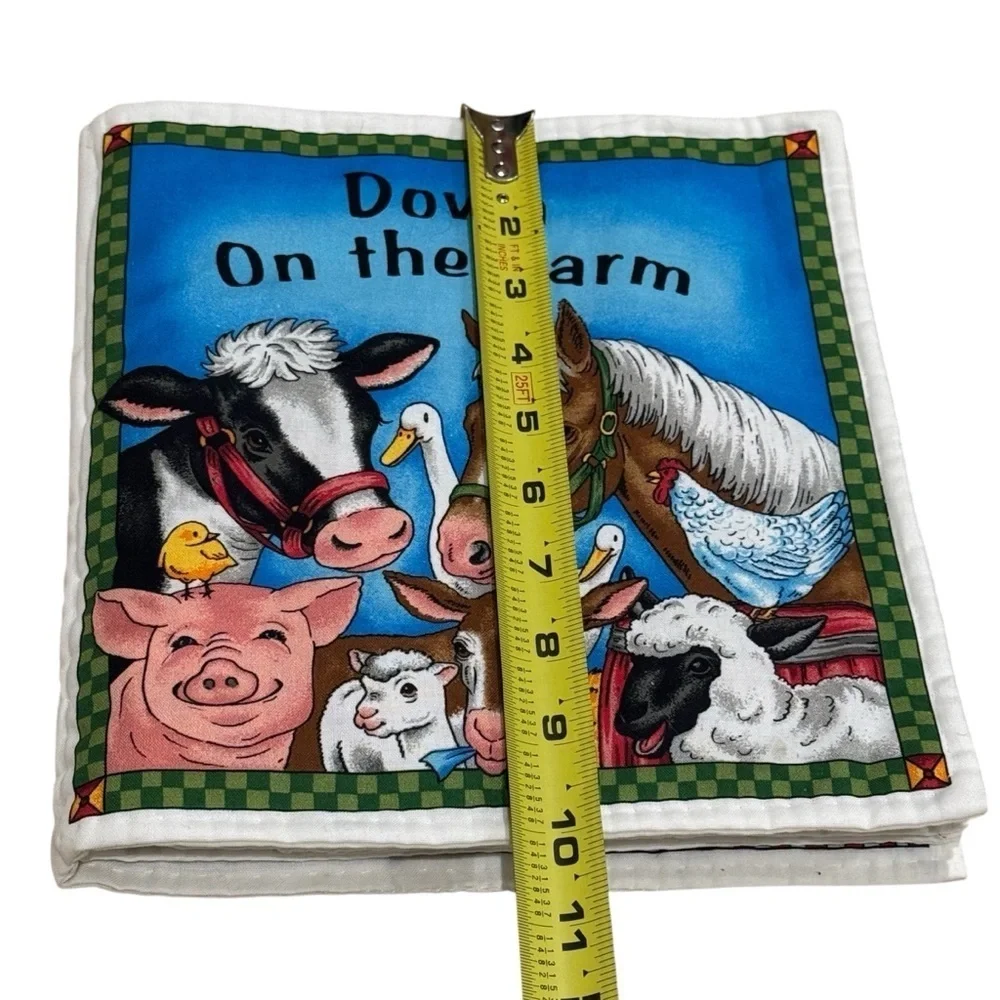 Quilting Treasures Down on the Farm‎ Fabric Educational Book